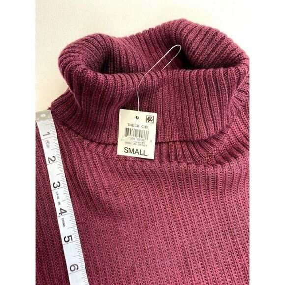 Alfani Sweater Top Small Red Asymmetrical-Print‎ - Picture 3 of 5